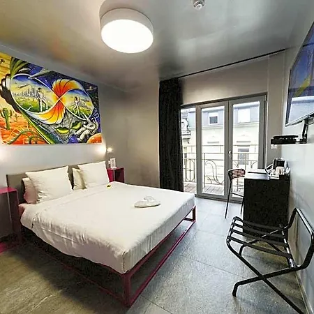Jj32 Centre Gare Luxembourg By