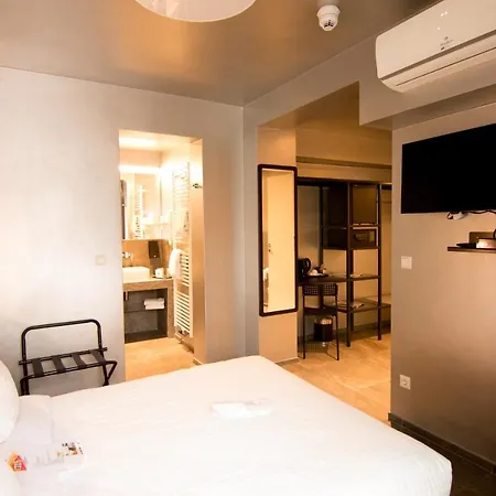 Jj32 Centre Gare Hotel Luxembourg By