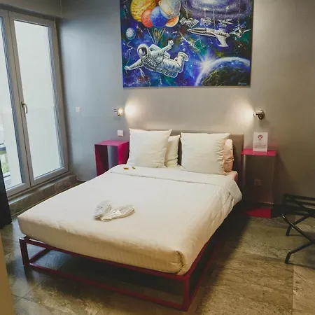 Jj32 Hotel 3*